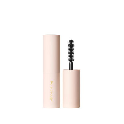 PERFECT STROKES UNIVERSAL VOLUMIZING MASCARA (M&Aacute;SCARA DE PESTA&Ntilde;AS)